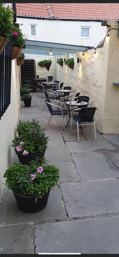The Royal George Staithes B&B 외부 사진